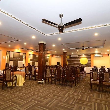 Hotel Little Palace Dibrugarh Exterior foto