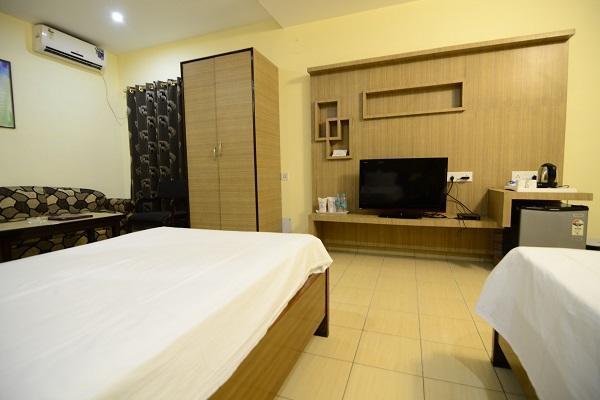 Hotel Little Palace Dibrugarh Exterior foto